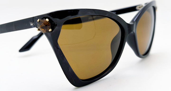 عینک آفتابی زنانه پلاریزه AOLISE گربه ای تک نگین قهوه ای کد DET3055