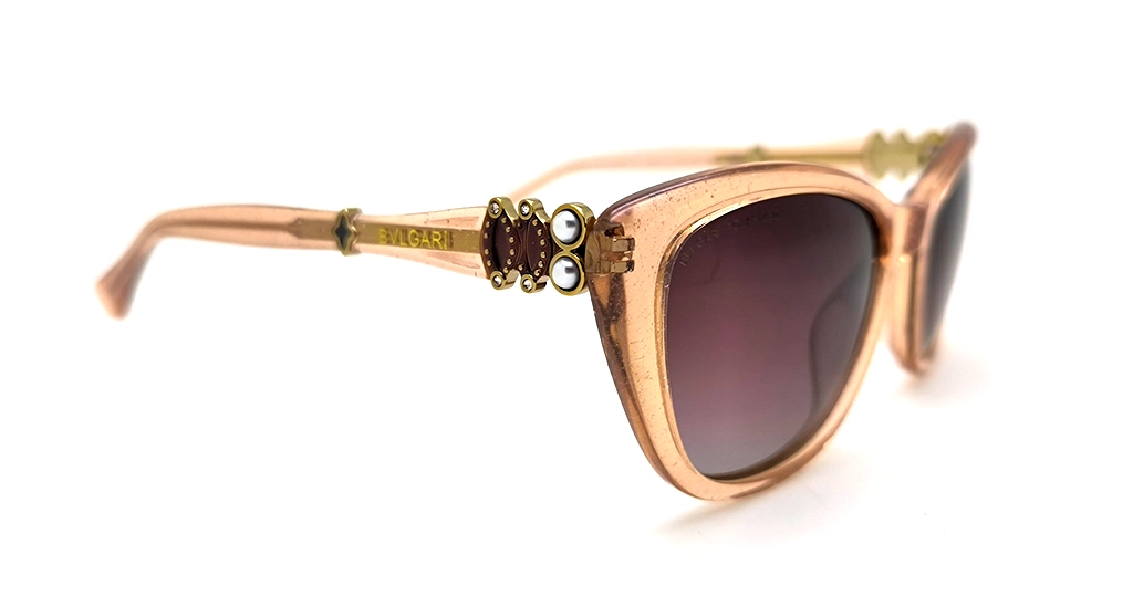 عینک آفتابی الهام گرفته از بولگاری فریم چشم گربه‌ای ترنسپرنت گلبهی اکلیلی با عدسی پلاریزه بنفش هایلایت | کد BV8201 505/8G